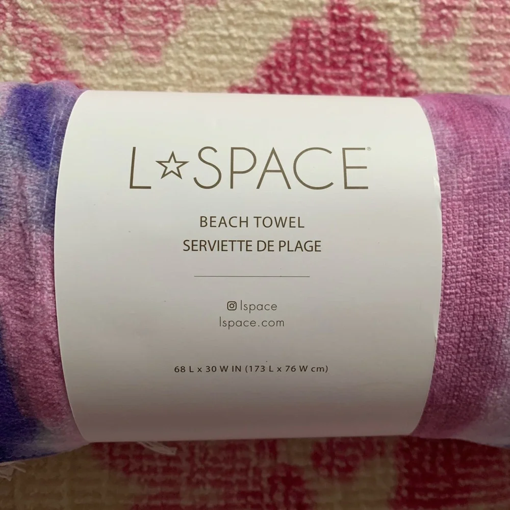 NWT L*Space Tie Dye Fringe Beach Towel